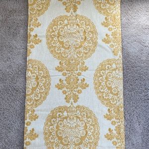 NWOT Pottery Barn set of 2 curtains 50 x 84 inches